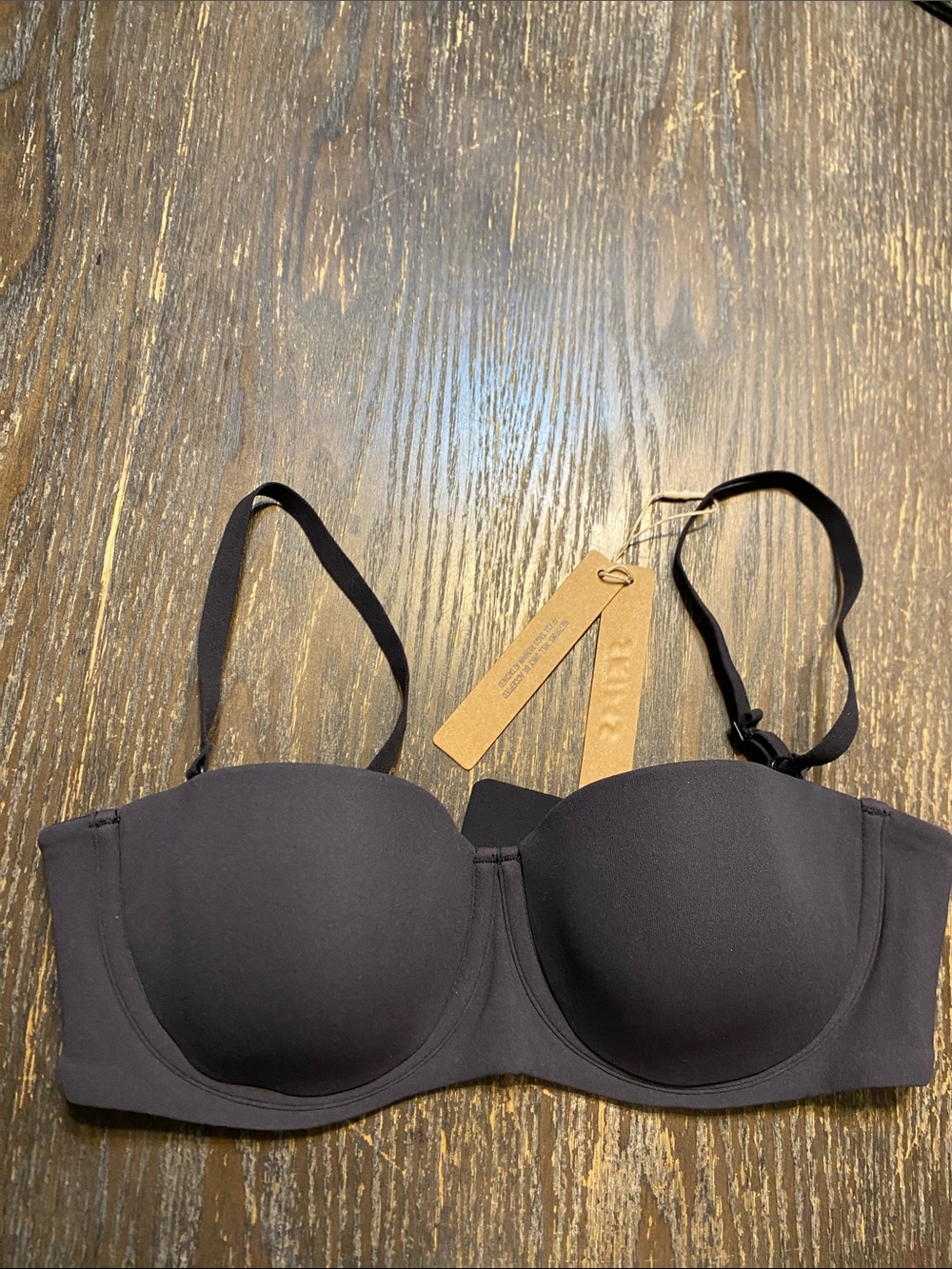 SKIMS Black Fits everybody Convertible Strapless 34B NWT Bra